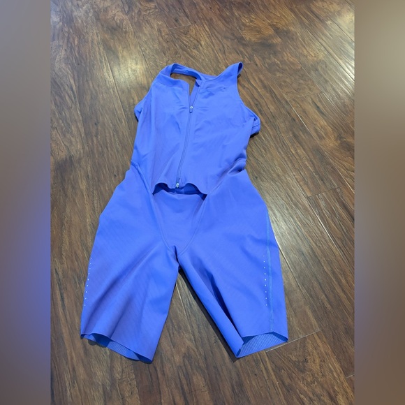 Lululemon Athletica SenseKnit Running One Piece Charged Indigo Size 10 - Picture 3 of 6